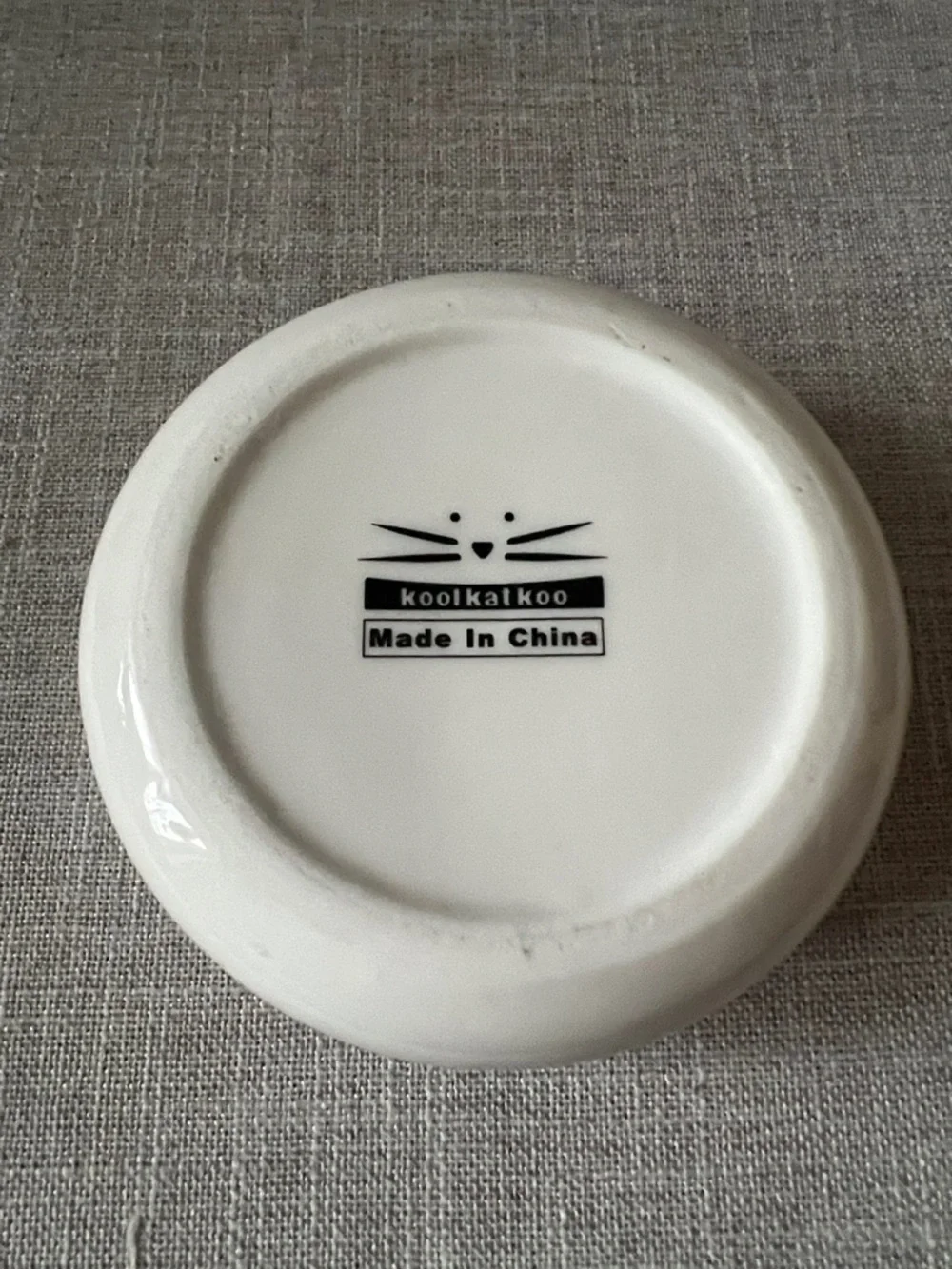 White Ceramic Cat Face Trinket dish  - Cute Whisker Design